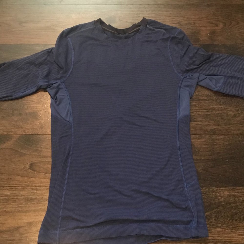 Lululemon Mens Striped Long Sleeve Size Small